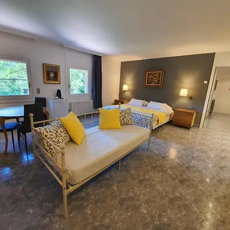 Volcanic Rural Mas La Garrinada Country house *